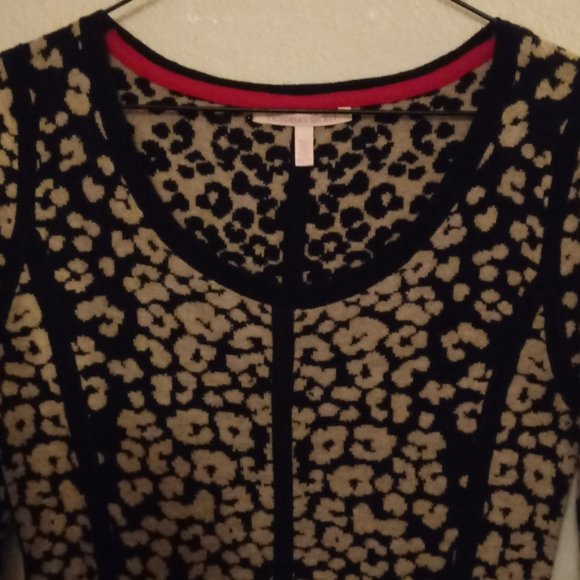Victoria Secret Animal Print Sweater Dress - Picture 12 of 14